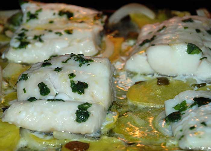 Bacalao asado con escalivada