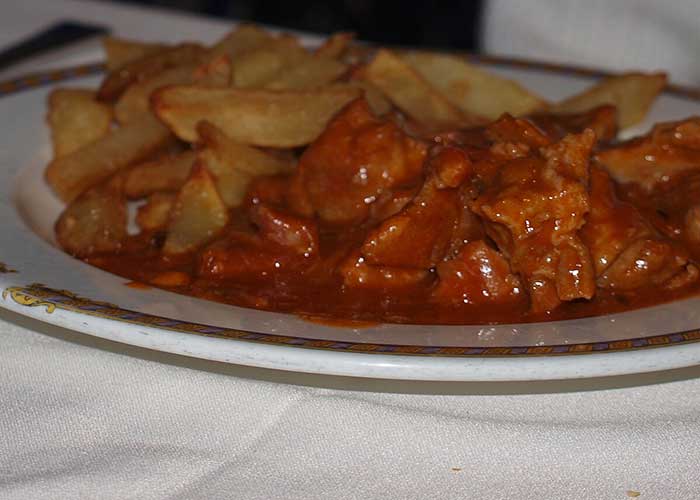 Carcamusas con tomate típicas de Toledo