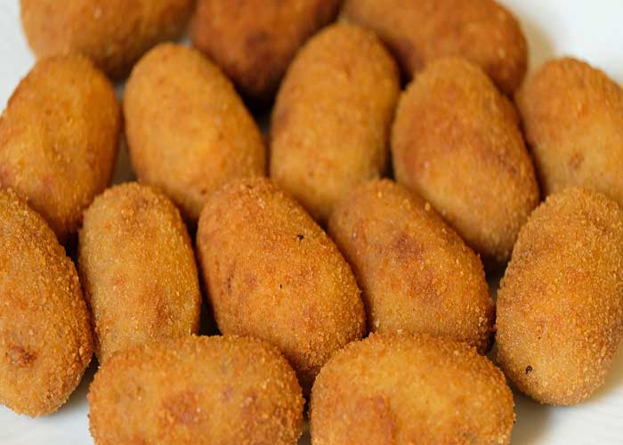 Croquetas caseras de jamón cocido y huevo