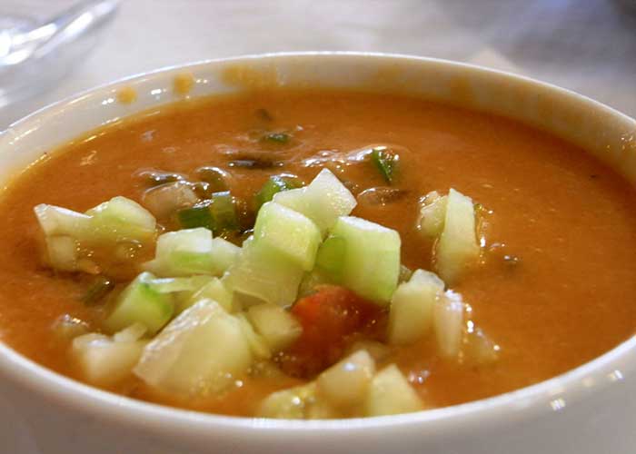 Gazpacho andaluz de tomate y otras verduras