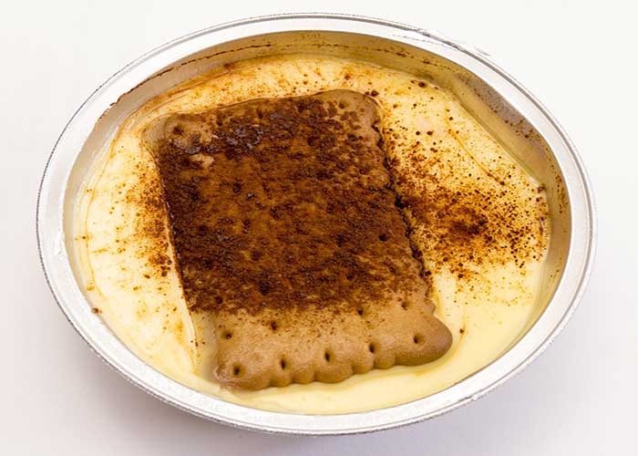 Natillas caseras con galletas y canela