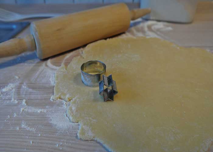 Masa quebrada salada para pastel de cebolla o tartaletas