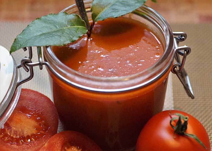 Salsa de tomate típica de Italia para las pastas