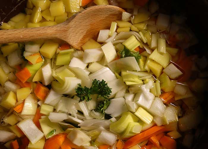 Sopa de verduras y hortalizas