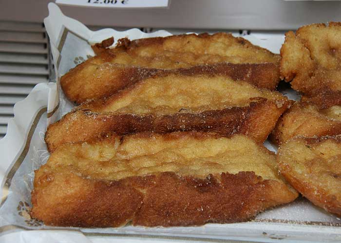 Torrijas de pan típicas de la semana santa